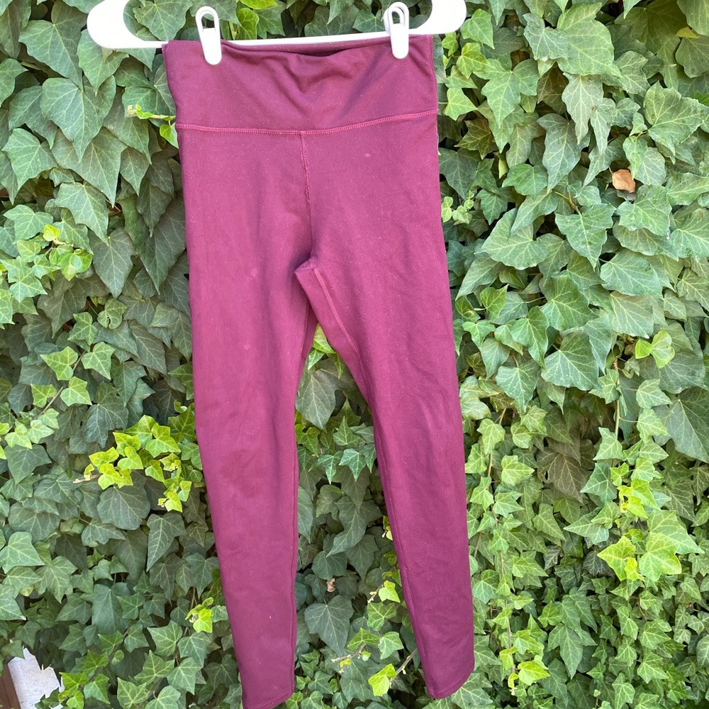 FABLETICS Purple leggings